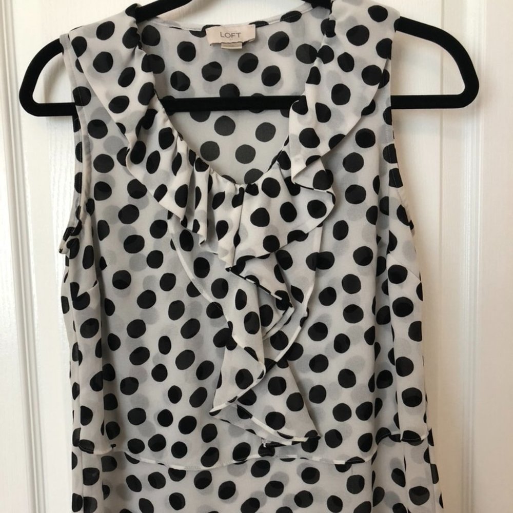 Ann Taylor Loft Polka Dot Blouse (XS) Gorgeous!